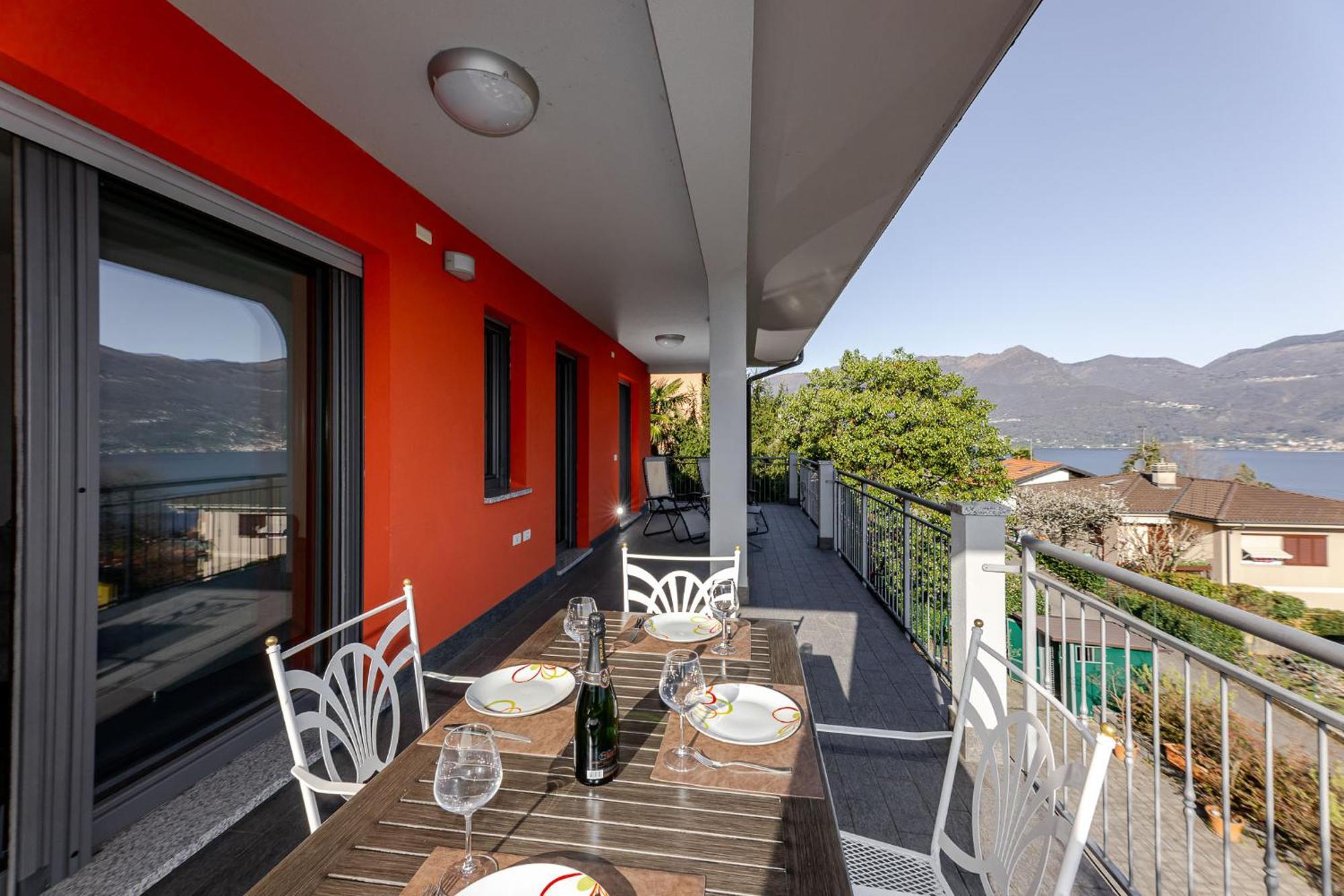 Casa Elena - Bella Vista Lago Germignaga المظهر الخارجي الصورة